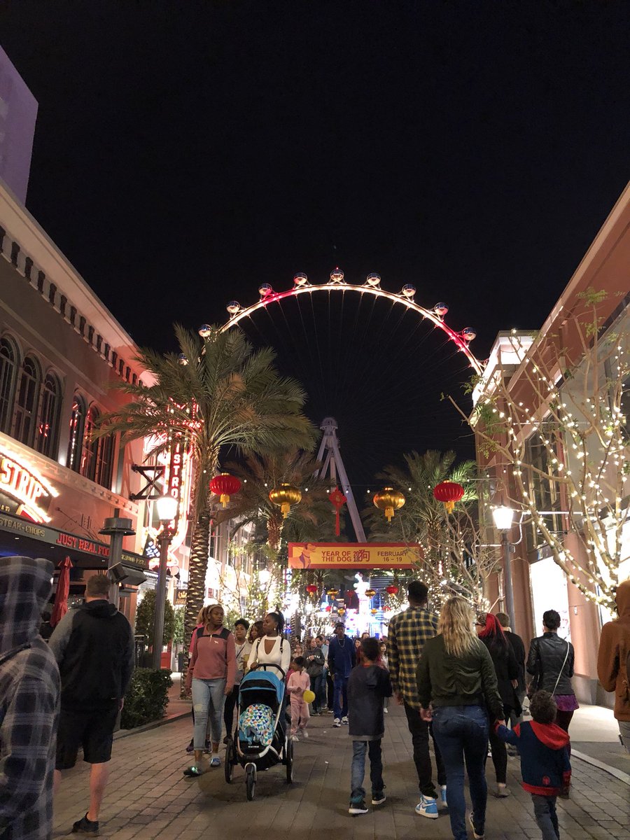 plushpuffs's tweet image. What’s up Las Vegas? #Catersource #Catersource2018 @Catersource_llc #plushpuffs