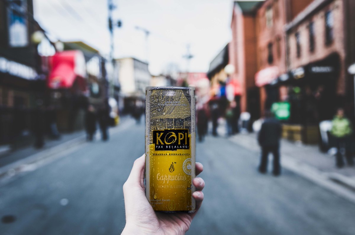 Dingin lebih nikmat! Cobain KPB Tin Cappucino yang menyegarkan.

#KopiPakBelalang #ReadyToDrink