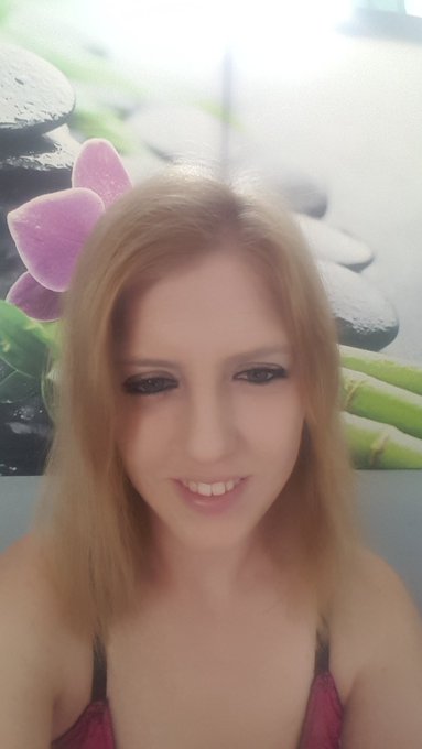 Guten morgen ihr Lieben ich w&uuml;nsche euch einen geilen Wochen Start. Ich bin f&uuml;r euch online bei visir-x<a href="/tag/amazing"class="tags"><span>#amazing</span></a><a href="/tag/selfshot"class="tags"><span>#selfshot</span></a><a href="/tag/visit_x"class="tags"><span>#visit_x</span></a>