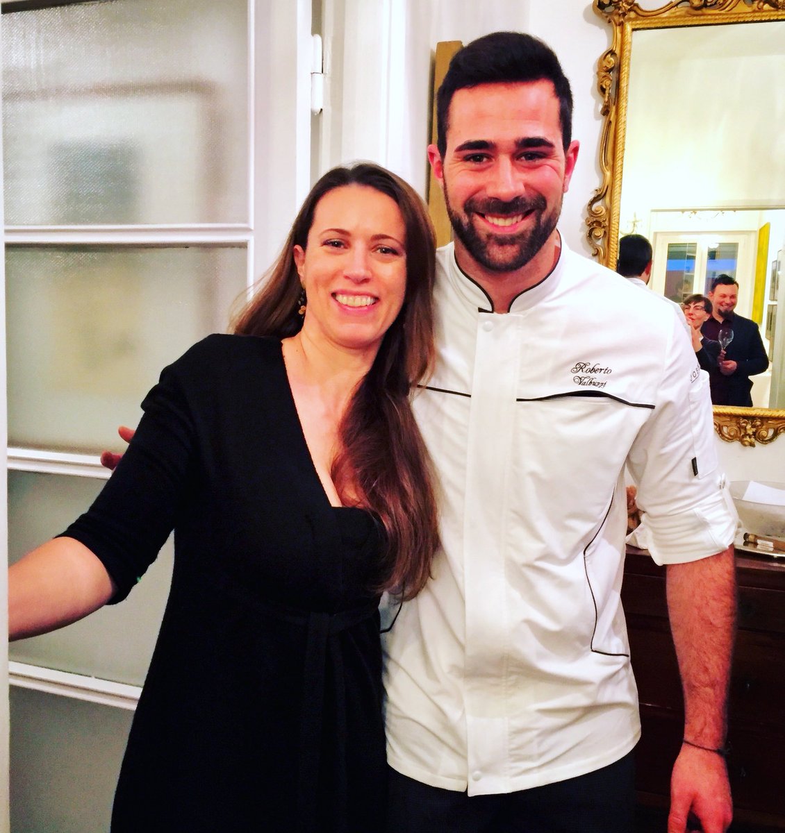 Meraviglioso #hometasting, grazie <a href="/NicoloTiziana/">Tiziana Nicolo</a> e <a href="/Andrea_Radic/">Andrea Radic</a>! Con i piatti di #robertovalbuzzi, i dolci di <a href="/davide32304791/">Davide Pisano campione del mondo the star of sugar</a> e una fantastica selezione di <a href="/Franciacorta/">Franciacorta</a>