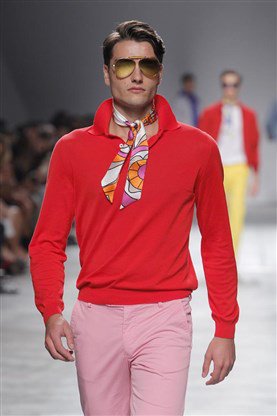 SPENDportugal's tweet image. As propostas dos mais influentes designers de moda portugueses tomaram conta da passarela durante a #SemanadaModa de #Lisboa. Esta edição, que antecipa as tendências do próximo verão, teve a LUZ como protagonista: ow.ly/YQpU30itKGZ  #SPENDIN #Essence