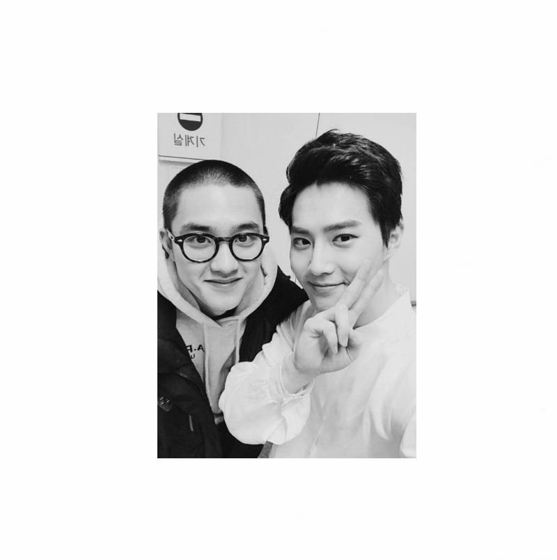 richyeon's tweet photo. ❪1802❫ ━━;

𝙚𝙭𝙤-𝙡 𝙬𝙚𝙗𝙨𝙞𝙩𝙚 ╱  ❛Bugün 10 milyonluk aktör Do Kyungsoo, Myeondolph'u ziyaret etmeye geldi. Woaaaah!!!!~~❜ https://t.co/2z5wkPzcKy