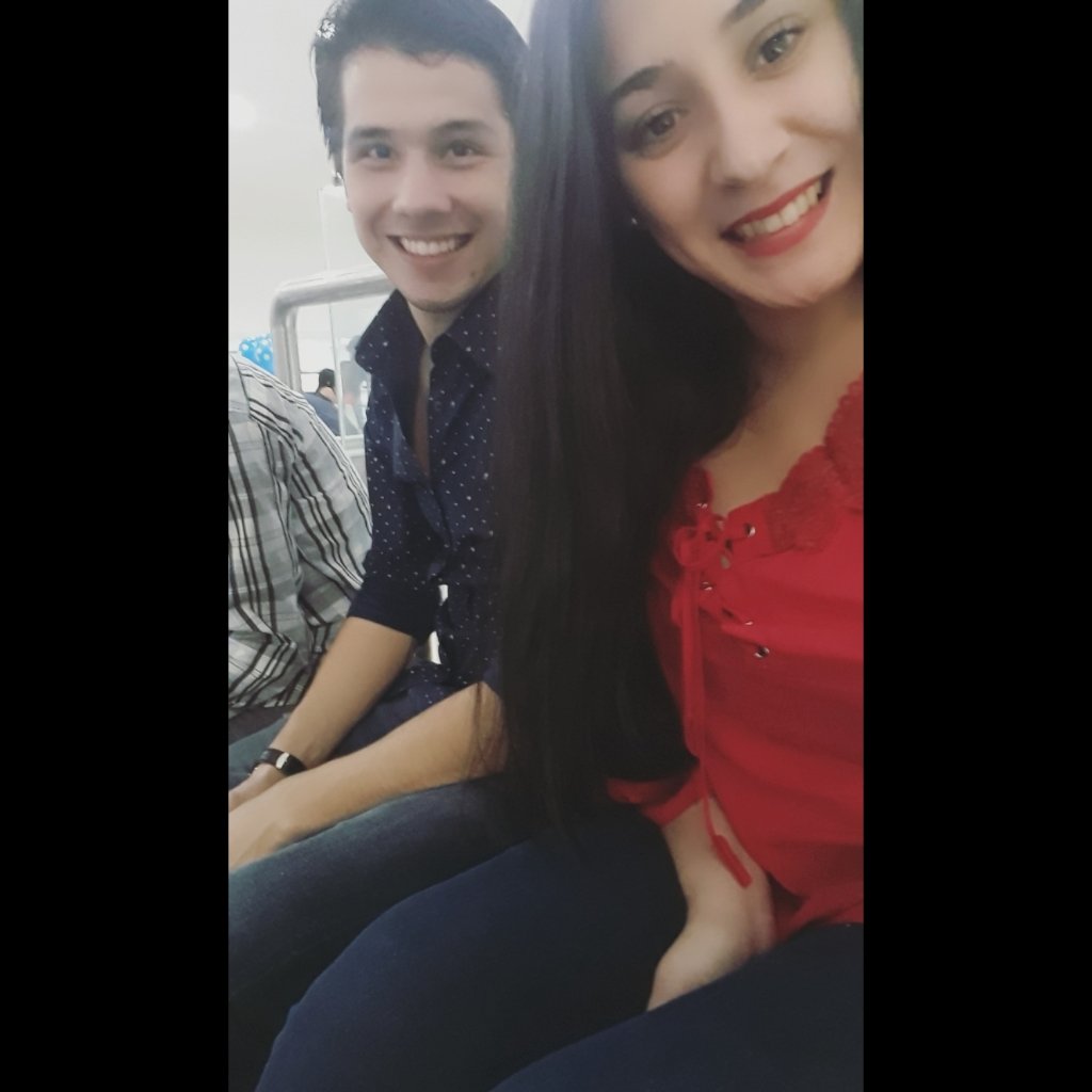 aleexajara's tweet photo. Gracias por compartir un rato de tu vida conmigo, por hacerme reír, por darle un giro a mi mundo❤ #19decadames https://t.co/tqASV2JWDn