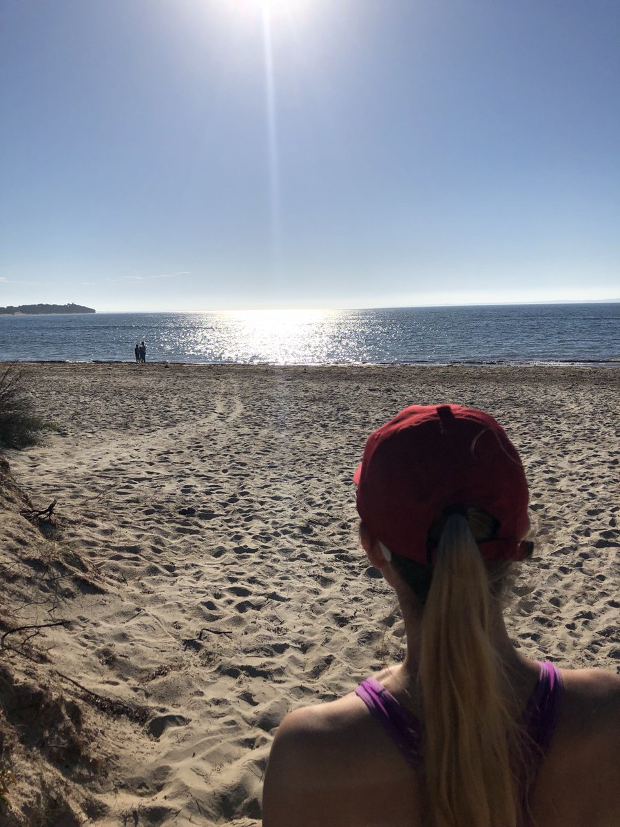 theskincospa's tweet image. Morning walk 2 days ago in Australia. What an amazing way to start the day. Heal your body and mind (and your back :). Keep on walking! #walking #healthyliving #backpainsolution #australialiving