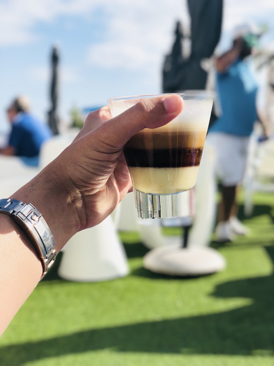alexdesign1's tweet photo. La vida es como un buen café, #Coffee #love https://t.co/8MrN0bLWSi
