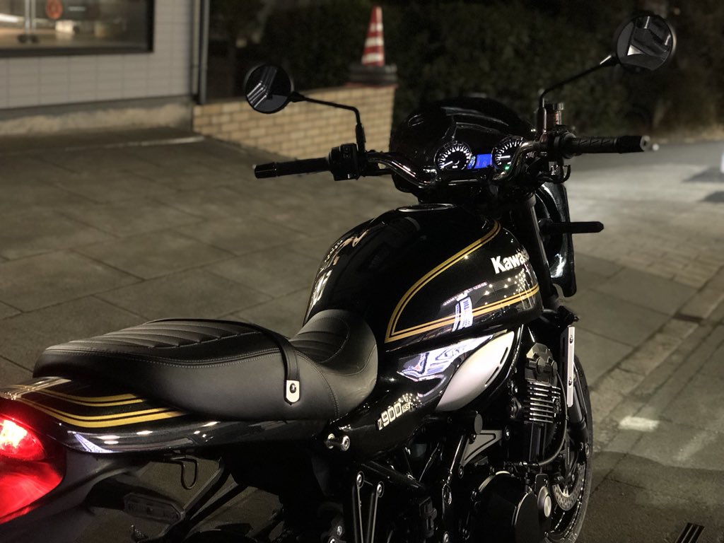 tm_garage21's tweet photo. Z900RS CAFE STYLE
#kawasaki
#Z900RS
#CAFE
#STYLE
#custom
#coloroder
#goldstripe
#custompaint
#doremicollection
#stonecowl
#バイク乗りと繋がりたい
#motorcycle https://t.co/psw0NpnT8D