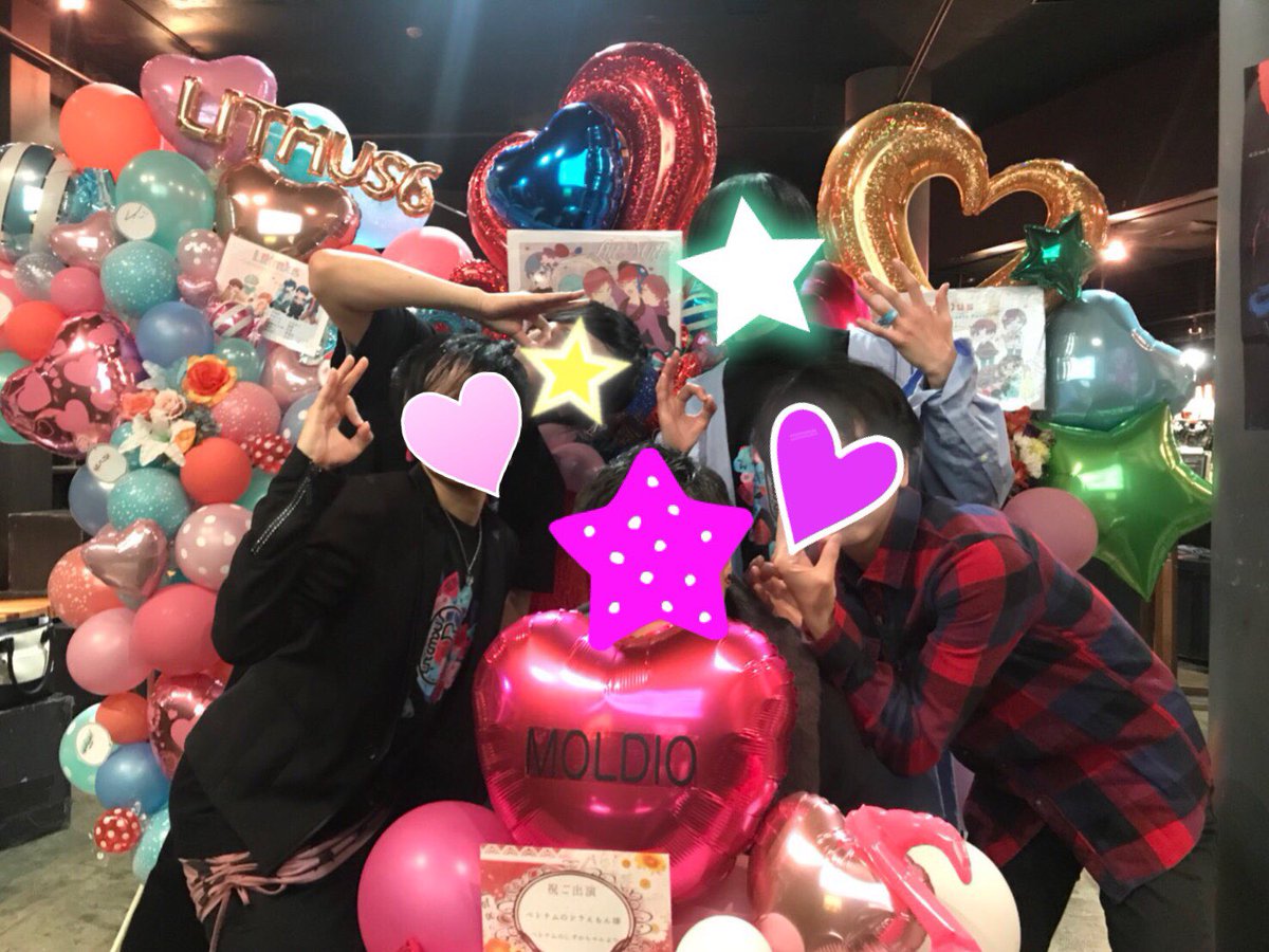 litmus_six's tweet photo. 恵比寿LIQUIDROOM Lit(m)us LIVE~Sweeeeeets Fever~ご来場頂きありがとうございました！！

彼が戻ってくるまで私達はまだまだ走り続けます！

 #リトマス6 https://t.co/pMTpE2eNl3