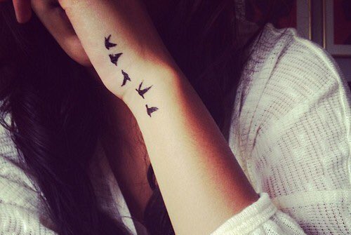 😴💔
*
*
*
.
.
.
.
.
أعـان الله قلبـاً تعلـق بمـا ليـس لـه 💔🚶‍♂️
.
✨
✨✨
___________________
#Rhqa7
#عيـؓـونهٰ_شقٱإؤؤه ♫