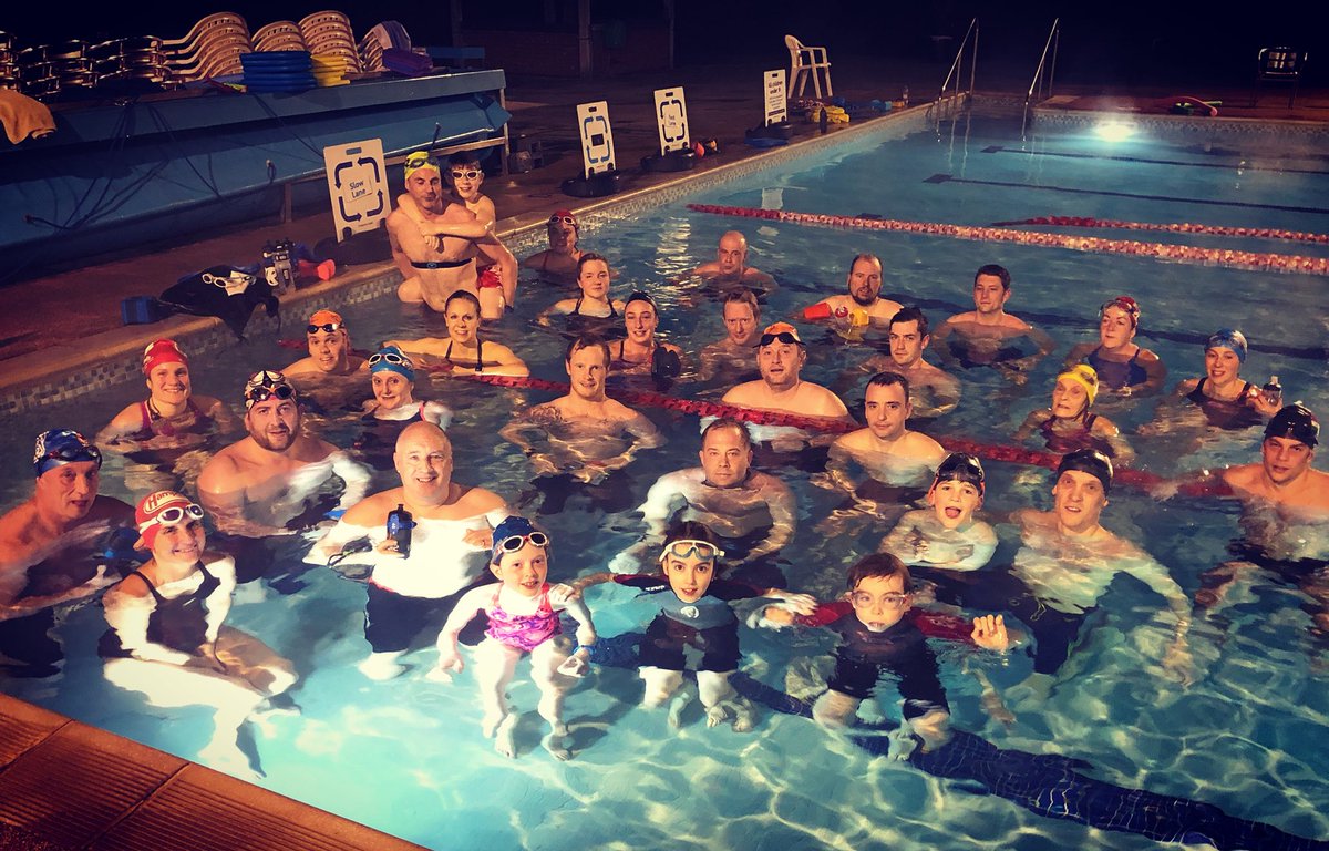 SwimLabUK's tweet photo. Well done everyone last night. You were all amazing 🏊🏽🏊🏽 #altswimclub #kitkatswimklub @sheppertonswim #triathlon #swimclinic #swimlabhampton #swimming #swim2live https://t.co/1cPqtZavfT