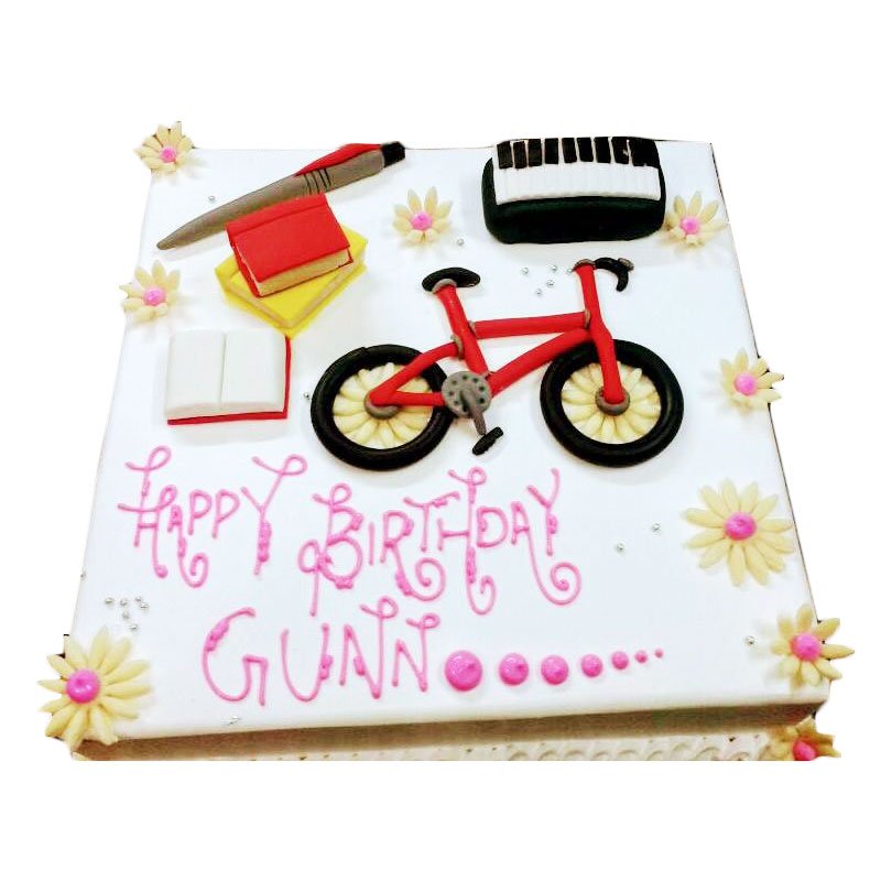 Click2Cakecom's tweet image. #CuteCake from #click2cake.  Yummy cake, 100% eggless, good quality and freshly baked. Best for kids or those who want to memorize their childhood.
order now click2cake.com/Rohtak/Cakes or call 9250094550