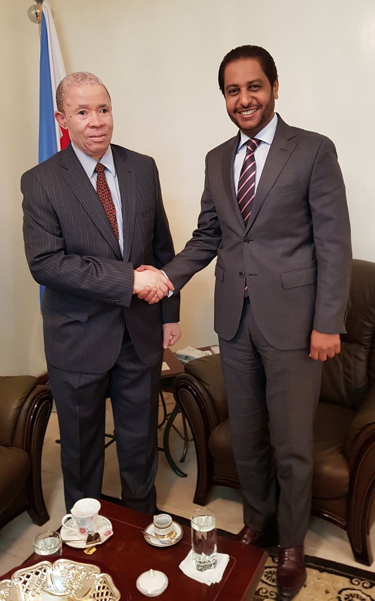 dya_bamakhrama's tweet photo. I welcomed at the #Embassy of the #Republic of #Djibouti in #Riyadh the New #Ambassador of #SouthAfrica to #SaudiArabia https://t.co/V8T7uUAhDk. Cosbert T Rubushe 

@KSAMOFA 
#ksa.
@SouthAfrica https://t.co/l2mrsdIbqT