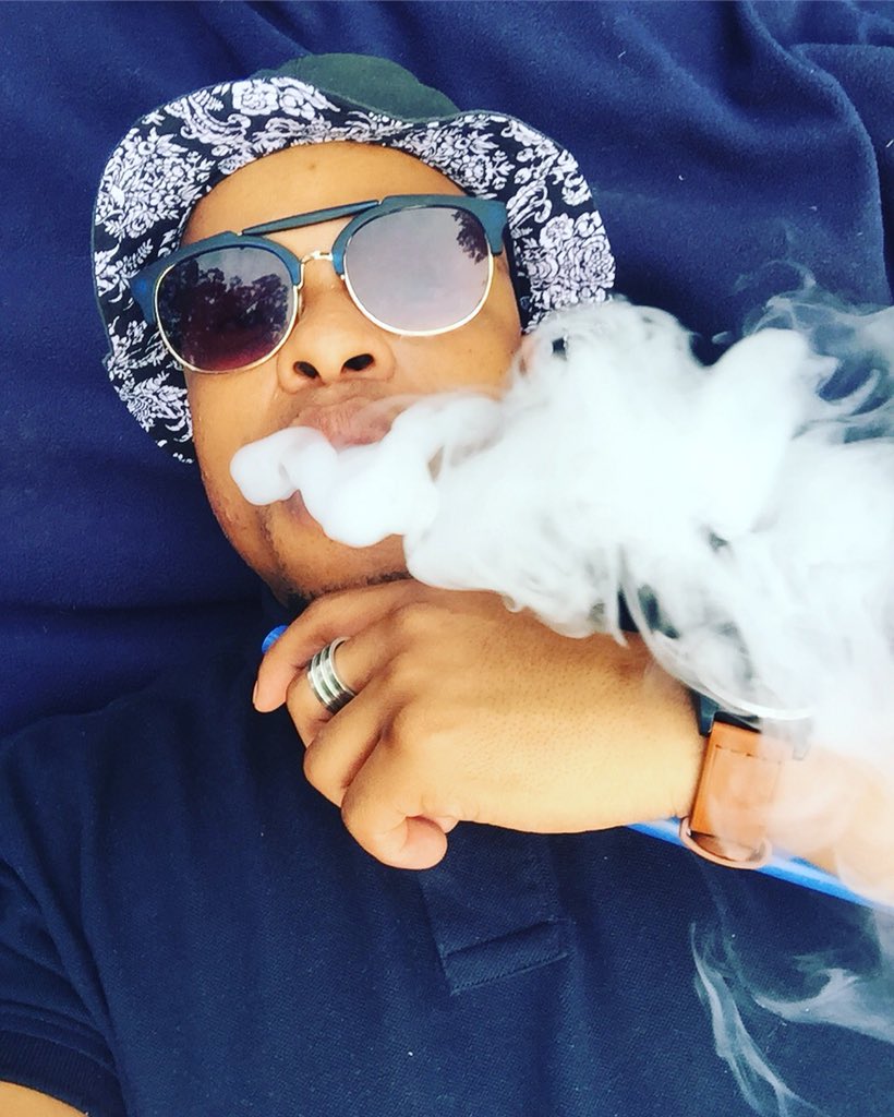 Yours_KevMaster's tweet photo. Smoke em up... https://t.co/dxpcxqcyRy