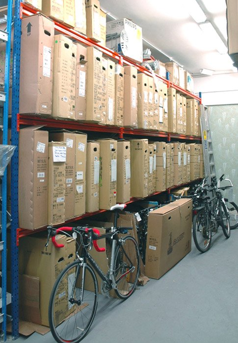 wilton_farmer's tweet image. My new business venture is starting . E-bike discount shop. It will launch on Friday . Some of the Deals Haibike $1399 , Stromer $2099 Ariel Rider $1399 and more on  .  Stay tuned  #haibike #cheapebike #ebike #stromer #arielrider #specialized