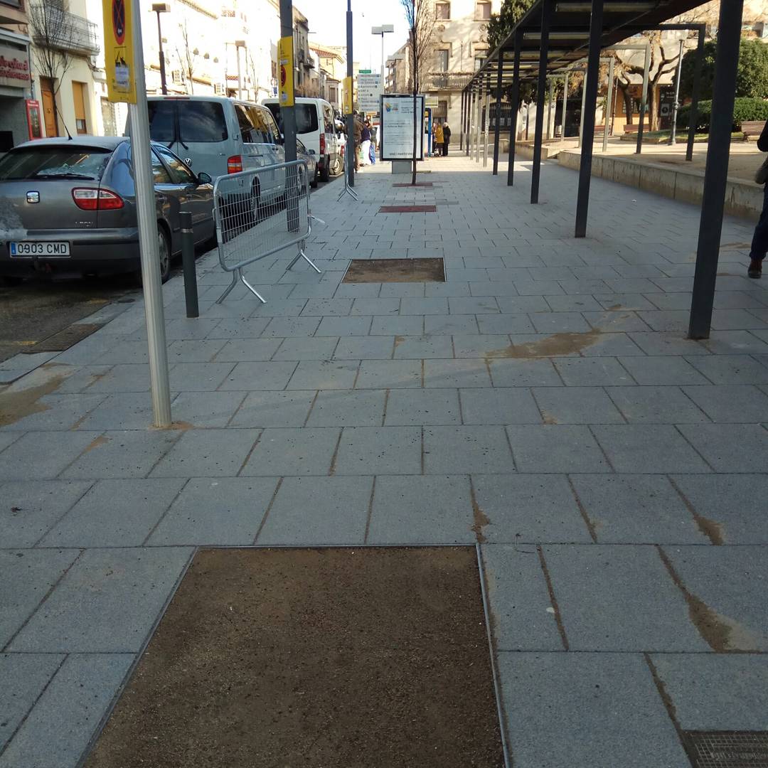 AUP_Rubi's tweet photo. Millorar i ampliar el verd urbà,  una altra de les propostes de l'AUP per incloure al pla d'inversions #rubicity.  Més info a: https://t.co/MnRI3RZFO0 https://t.co/XGNdttzTED