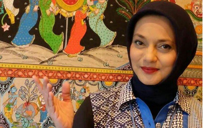 Jadi Penulis Buku, Kesibukan Baru Marissa Haque goo.gl/A5rf9j #Entertainment