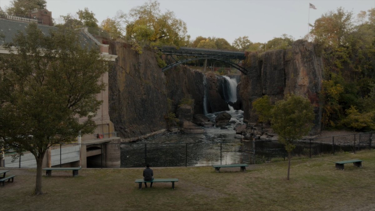 thegreenmailman's tweet photo. PATERSON (2016)
by Jim Jarmusch
Cinematography by Frederick Elmes
Production Design by Mark Friedberg
For More Info: https://t.co/RvPilG0NeQ
#jimjarmusch #frederickelmes #adamdriver #methodman #golshiftehfarahani https://t.co/zQBsghRxXT