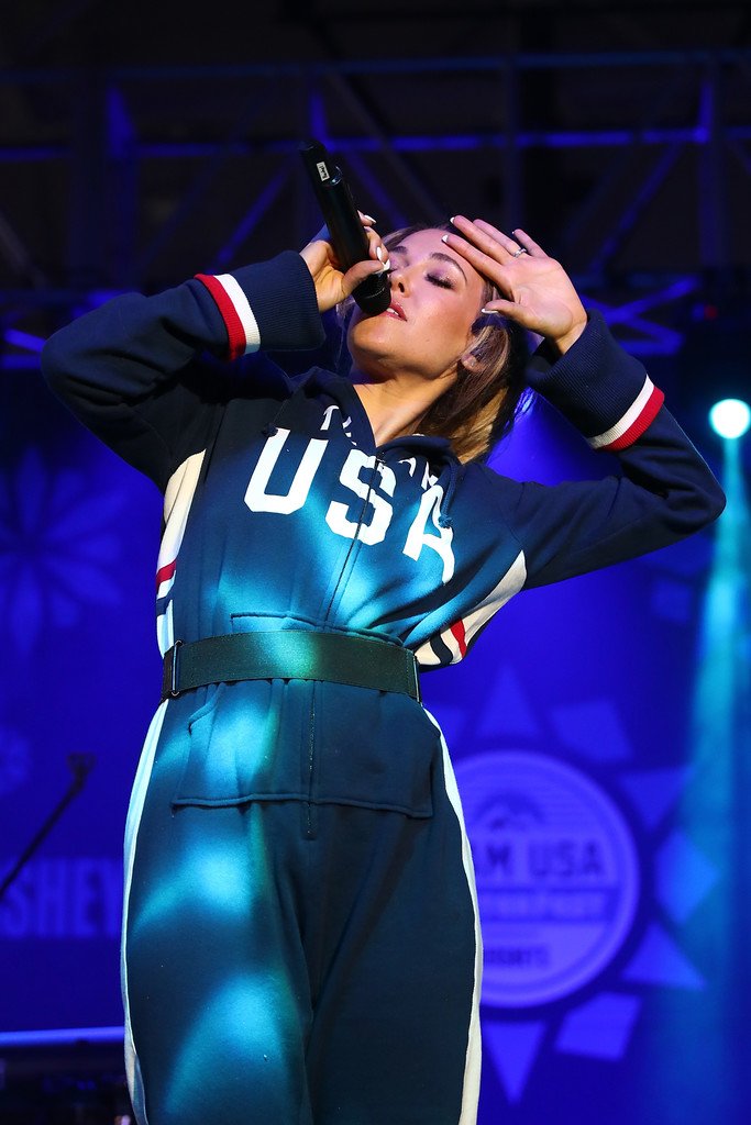 PlattenumsCIS's tweet photo. February 19: @RachelPlatten performs at the Team USA WinterFest Presented by Hershey's in Seoul, South Korea. #OlympicGames https://t.co/isRQ2bbvzZ