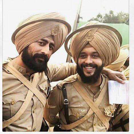 Are you watching our latest show 21 Sarfarosh Saragarhi 1897 on @DiscoveryJEET at 9pm, where Actor Mohit Raina plays Havildar Ishar Singh the man who led his army in the battle.