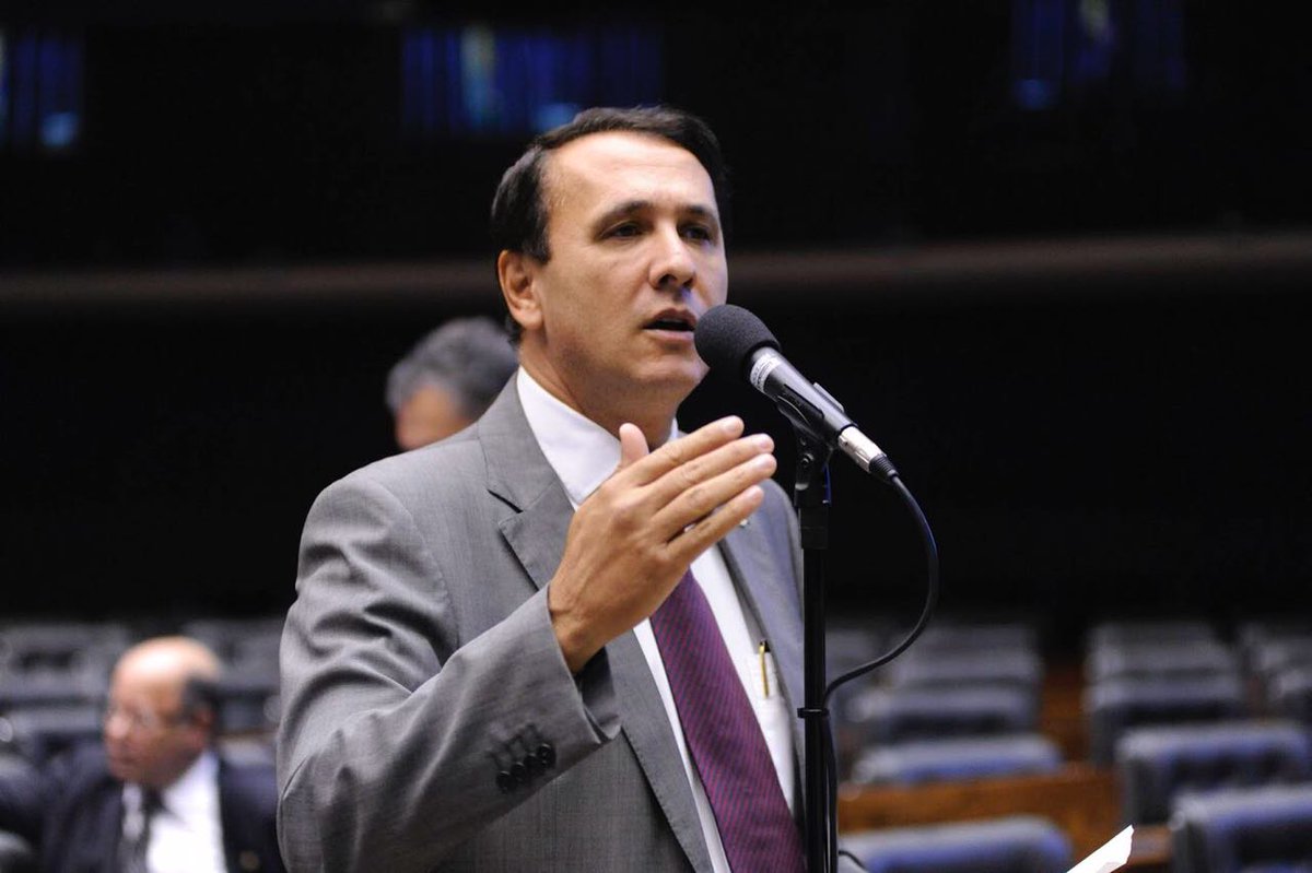 Carlos_Gaguim's tweet photo. Em meu governo conseguimos entregar 933 unidades habitacionais, deixarmos mais 4.133 em construção e outras 4.469 unidades em processo licitatório em vários municípios do nosso Tocantins, através do Programa Minha Casa Minha Vida. #carlosgaguim #comprimisso #AceleraTO https://t.co/tV23MLJKnV