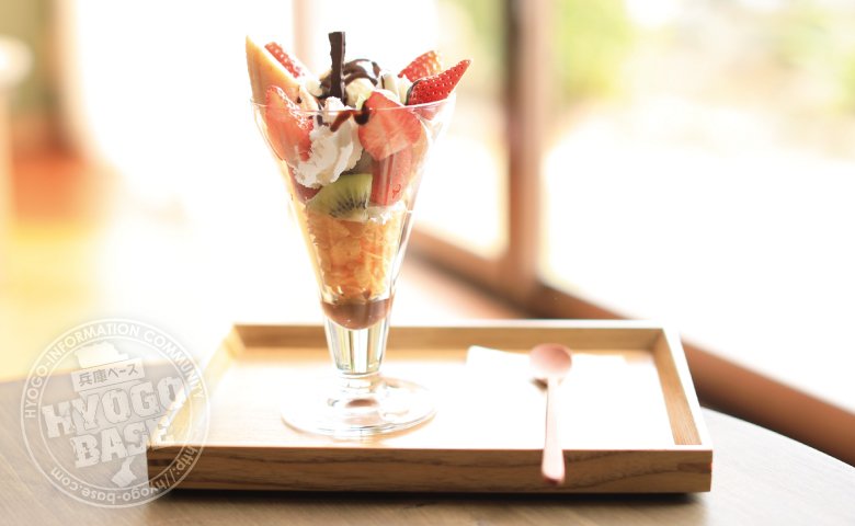 兵庫 神戸 グルメ ライフスタイル情報 関西ベース 兵庫 尼崎 武庫之荘 グルメ ゆったりと庭を眺めながら畳と縁側でひなたぼっこ リラックスしながらランチやスイーツを味わえる隠れ家的な古民家カフェ 甘味とごはん ゆる蕾 つぼみ さん T Co