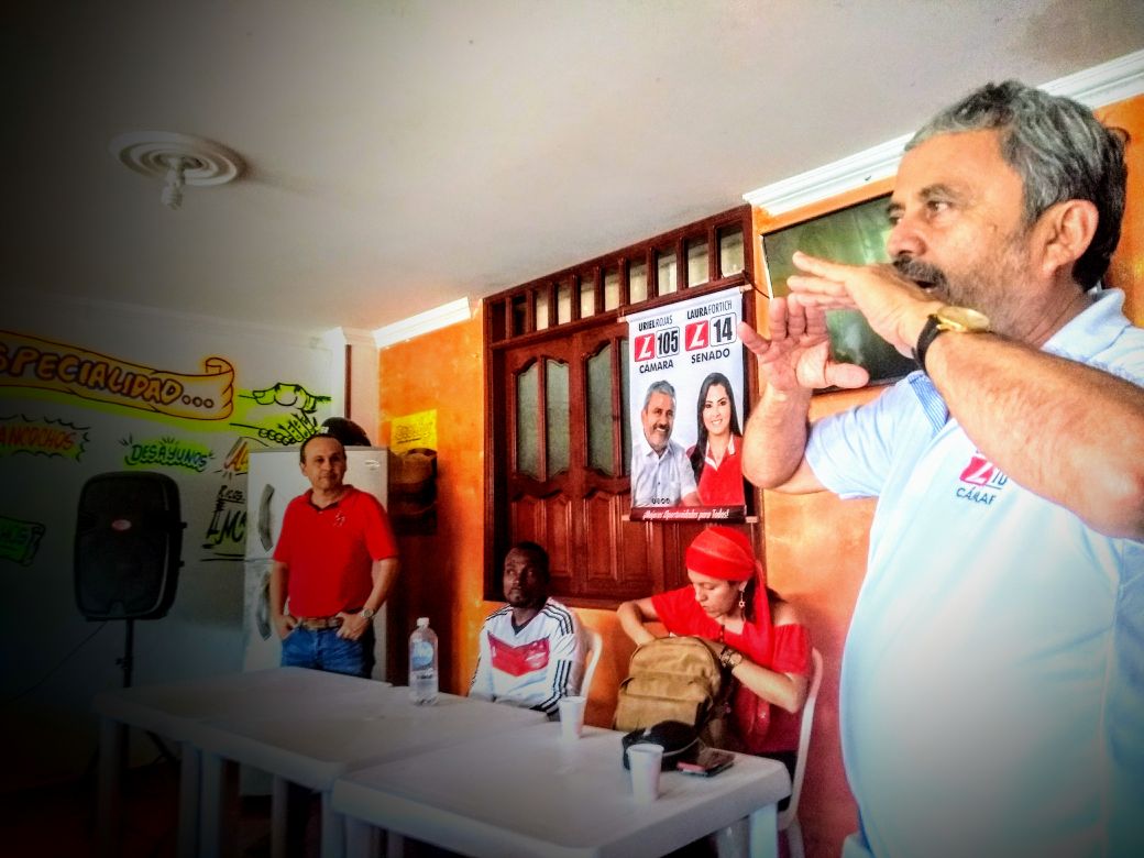 UrielRojasB's tweet photo. Continúo recorriendo mi bello Valle del Cauca. Hoy en Buenaventura en el barrio Caldas y el centro por la defensa de los derechos de los bonaverenses. Puerto por dónde pasa el 70% de la riqueza del país y que muy poco disfrutan aquí. Eso debe cambiar. #CámaraL105 https://t.co/sywBA7cdDJ