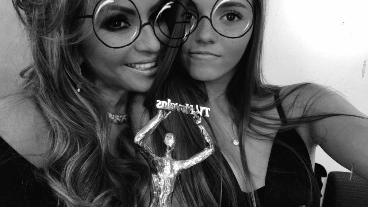 Daniela Castro tweet media