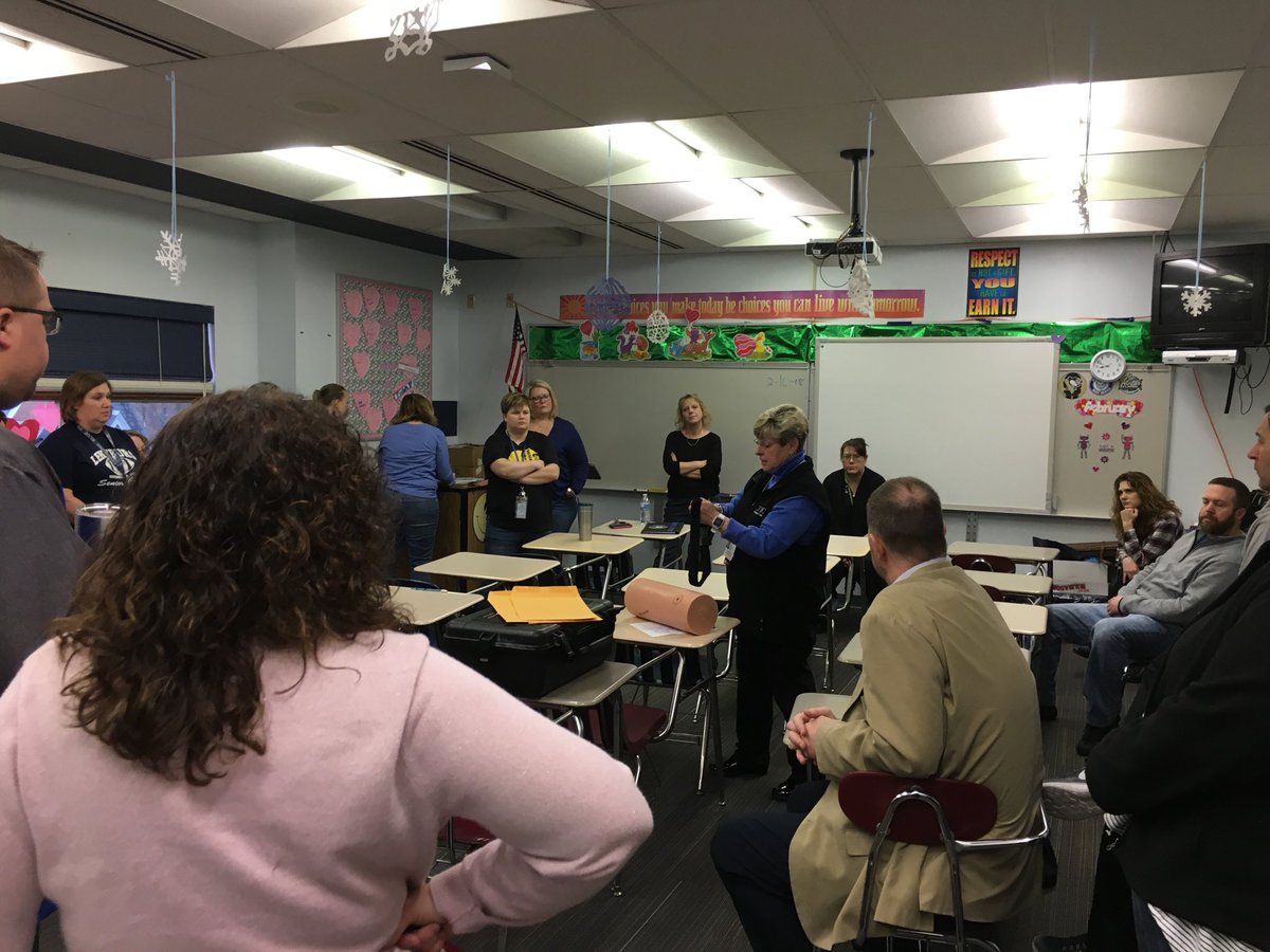 Great group this AM @ Leechburg SD for STB training with #UPMCTrauma. #StopTheBleed <a href="/UPMCnews/">UPMC</a> <a href="/UPMCPrehospital/">UPMC Prehospital</a>