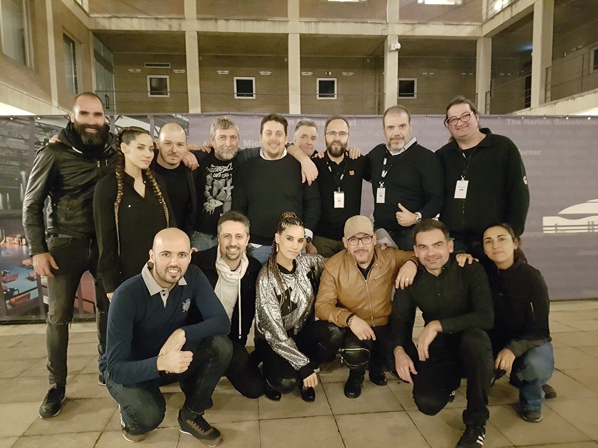 IndiaMartinez's tweet photo. Gracias a toda la gente que ha formado parte de este sueño hecho realidad llamado #TourSecreto 
A Barcelona por este increíble cierre en España a lo grande!! Espero veros pronto y que nuestra complicidad y cariño sean eternos!!! Gracias familia!!! Mi gran tribu!! Os quiero!! https://t.co/wsrRUeno9K