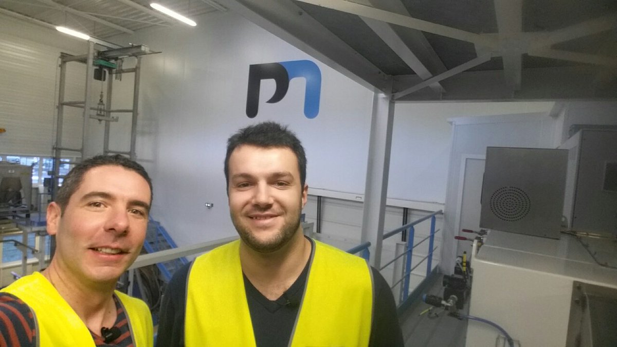 Geryoutubeur's tweet photo. Ce lundi je vous emmène bosser chez #PalamaticProcess au coeur de @metropolerennes en @regionbretagne :merci à toute l'équipe (spécialement Paul) pour cette expérience d'#emploi partagée avec accueil🔝bienveillant😀Bientôt d'autres visites en vidéos #JVBCV https://t.co/nzzh3nqgjp https://t.co/8l8o5uyvJj
