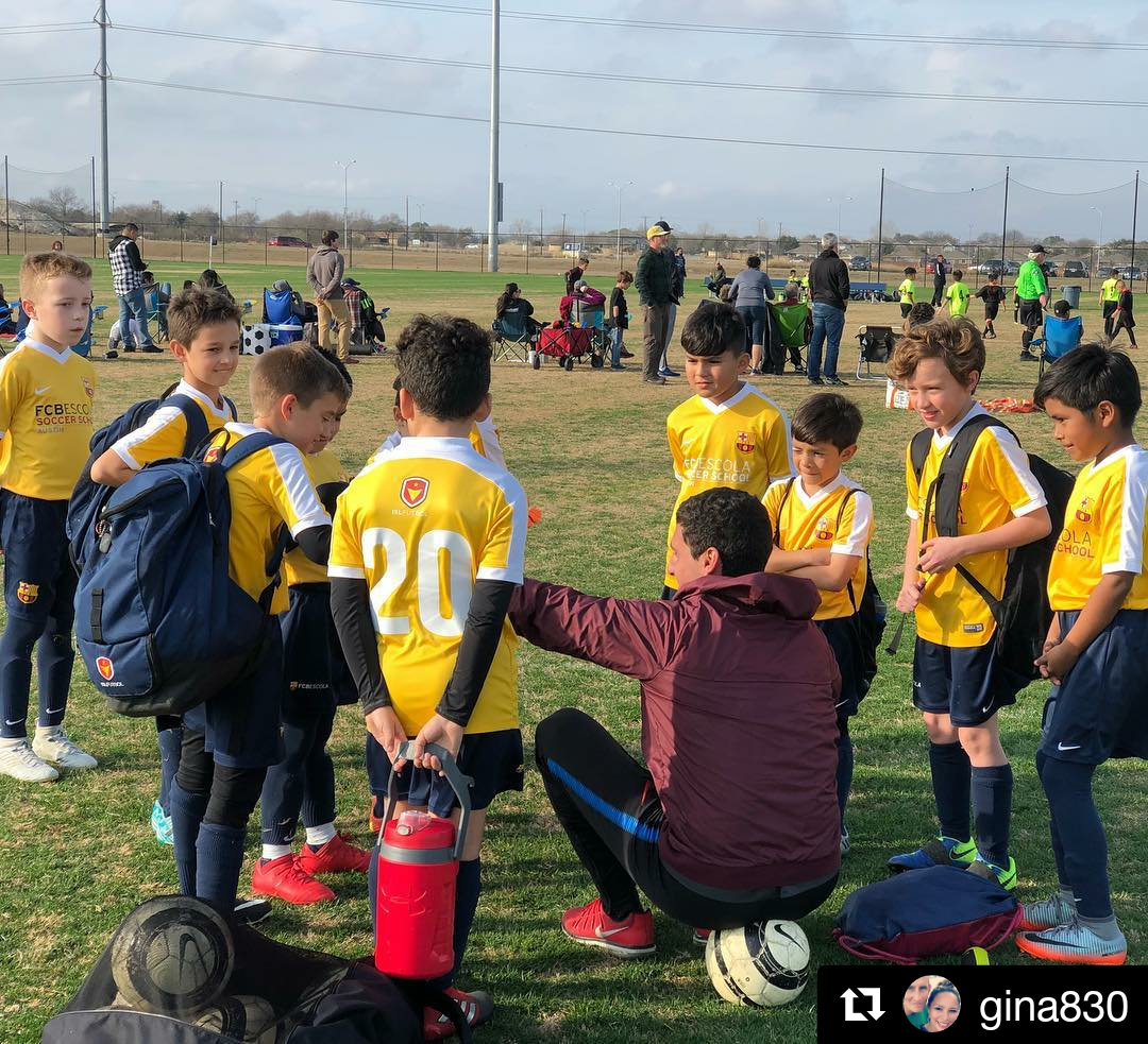 Mommy2657's tweet photo. Thx Gina 4this awesome IG post 🔵🔴
*
⚽️I love watching this group of boys become a closer team, closer friends and closer #soccer family. I’m so proud of all the #fcbescolaatx teams and their hard work this weekend! #fcbescola #islfutbol #futbol #judefenway #thankscoachvicente https://t.co/makiTn465z