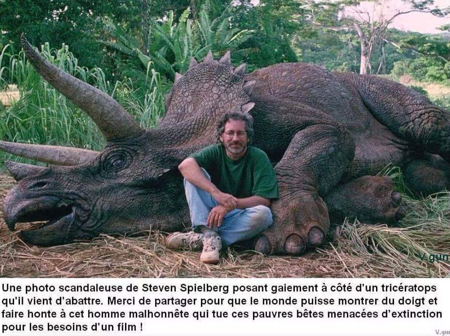 ComplotsFaciles's tweet image. SCANDALEUX !  😡😡😡

#SiCestSurInternetCestQueCestVrai