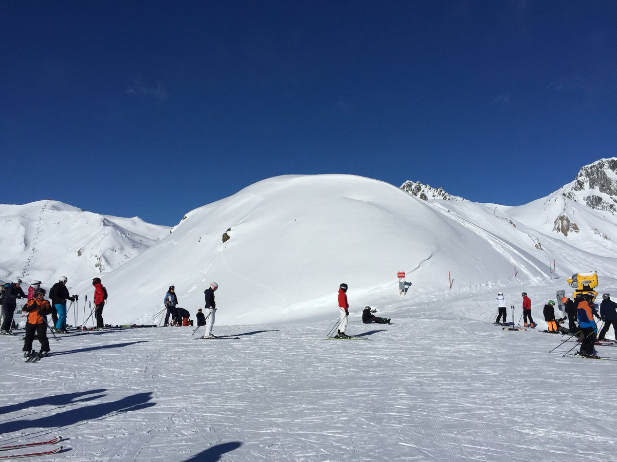 c_borgelt's tweet photo. #ischgl #skiing @BorgeltJulian @carstens2003 https://t.co/Clt66ODIr8