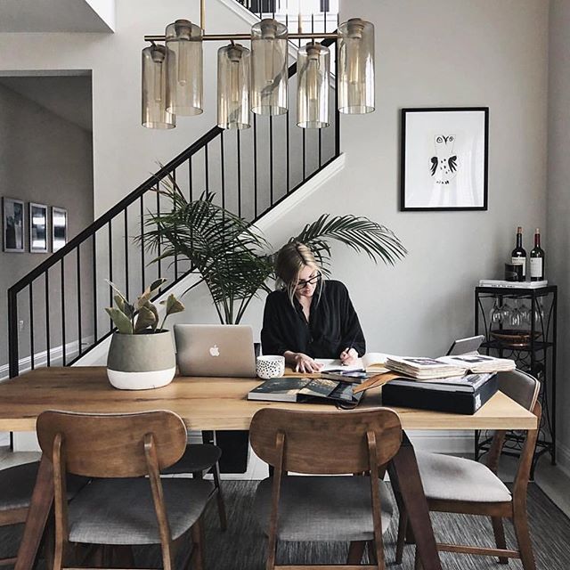 TechTrollz's tweet photo. Today's @workhardanywhere :
@karamarieboudoir at Austin, TX, USA      #workhardanywhere .
.
.
#igdaily #workstation #appleandcoffee #design #graphicdesign #branding #workhard #workhardplayharder #brandidentity #startup #logothorns #logoshop #entrepreneurship #corporateidentity #h https://t.co/PTzWEmDZF9