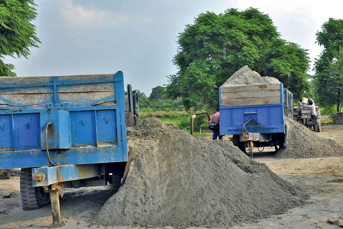 newscientist's tweet photo. Meet the “sand mafia” making buckets of cash from illegal mining https://t.co/ud6psnubtu https://t.co/CKKs8DMrlb