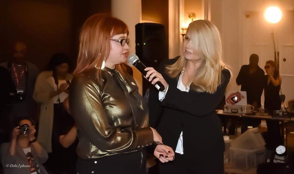 JayneMilliner's tweet photo. Thank you for the wonderful interview @DeniseWaterman!
Pleasure to meet you at #ILFWDA.
Image credit to @DebiJmodel https://t.co/8PLIsJ8r7E