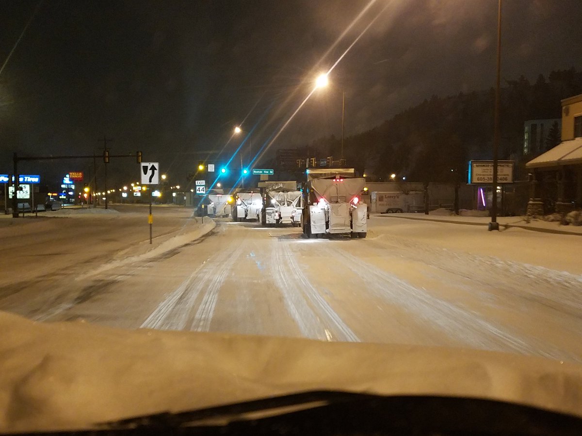 StephanyBeshara's tweet image. Four plows and a city truck following behind with a sander on Jackson Boulevard. @rcgov is out in force. #sdsnow #KOTAWeather #imnotdriving