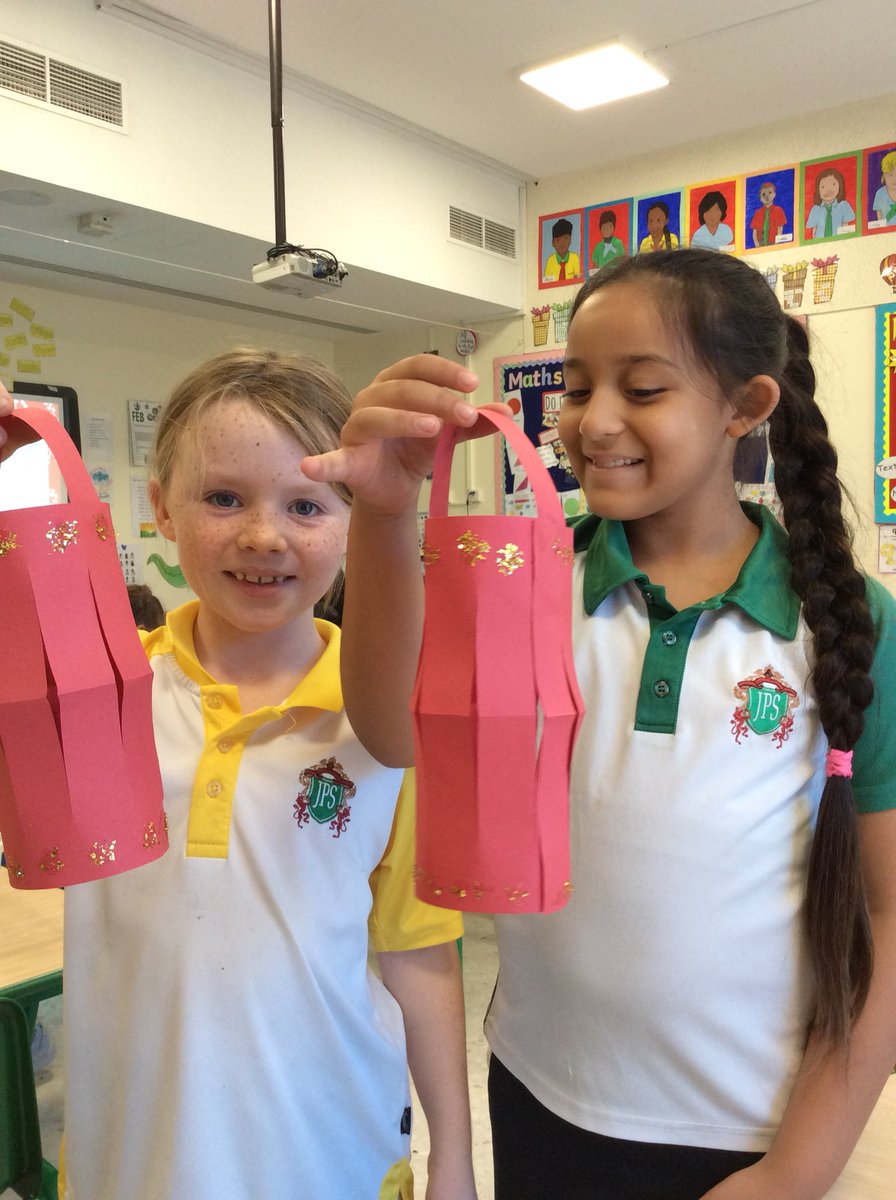 JPS_Year2's tweet photo. Happy Chinese New Year from #JPS2G! We have been celebrating by making lanterns for good luck. #JPShappiness https://t.co/f9SRDDMW5D