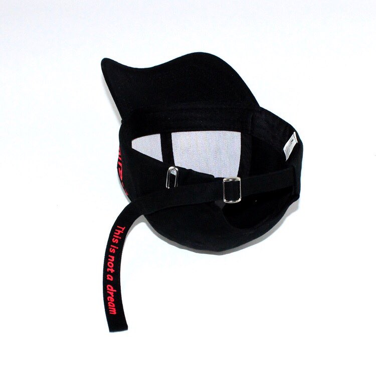 todayiwearstore's tweet photo. This is not a dream cap 150฿
• black and white
• ems+50 reg+30
#TDIW #หมวก #หมวกพร้อมส่ง #koreanstyle #streetstyle #swag #streetwear https://t.co/jMzDGlmMzl