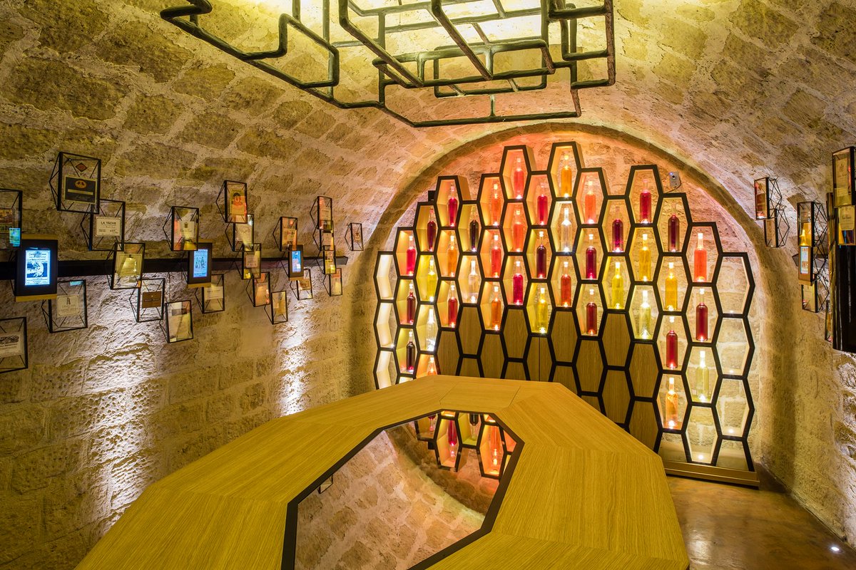 One of the best way to cure the Monday blues? With a wine tasting of course! Head to @cavesdulouvre and enjoy a guided wine tasting tour in their iconic cellars.
https://t.co/gyBEgR5PnS https://t.co/X7Bx3Ru3Jh