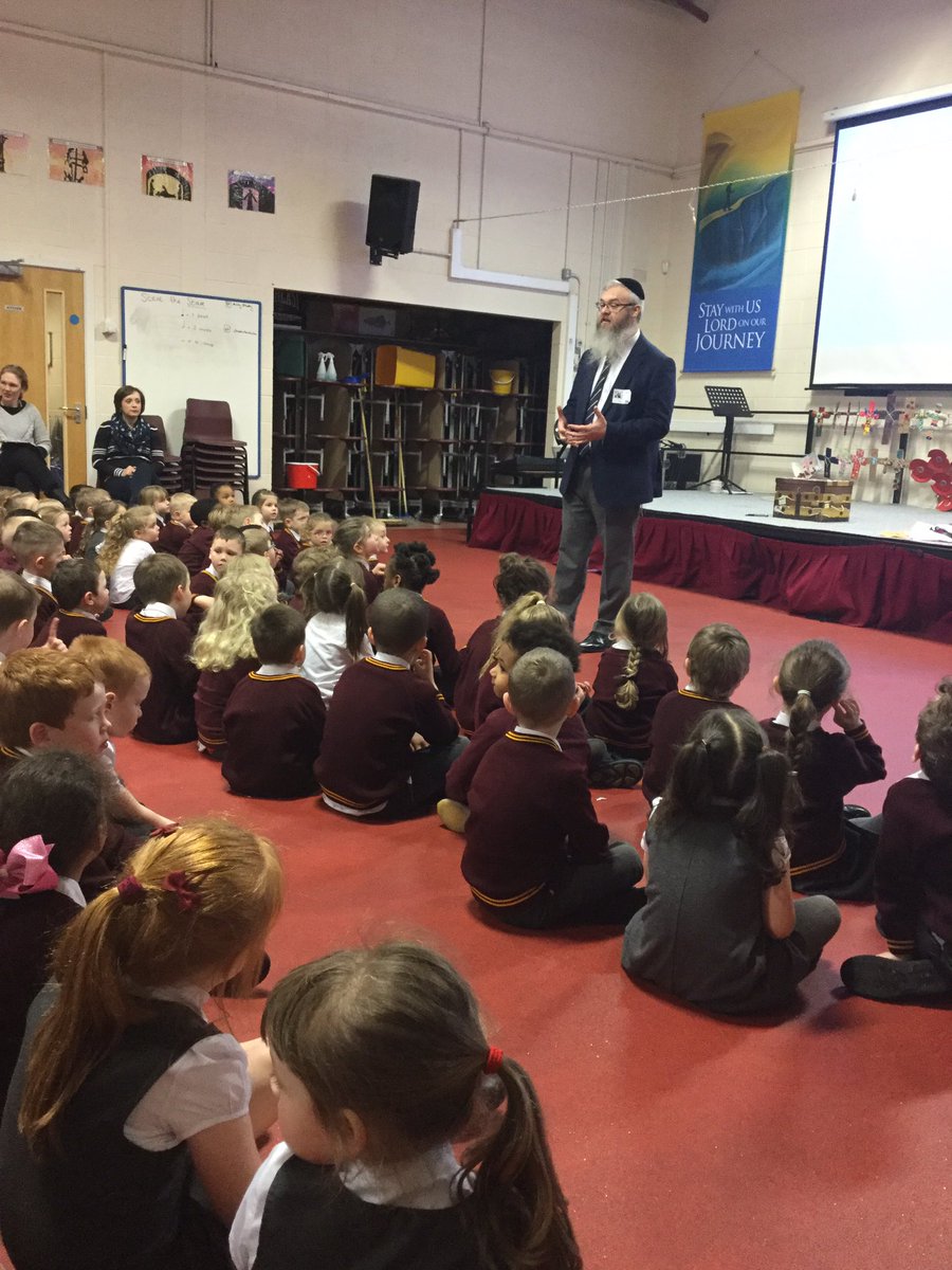 ssao_y2's tweet photo. Listening very carefully to the Rabbi this morning https://t.co/E72nYVuDHD