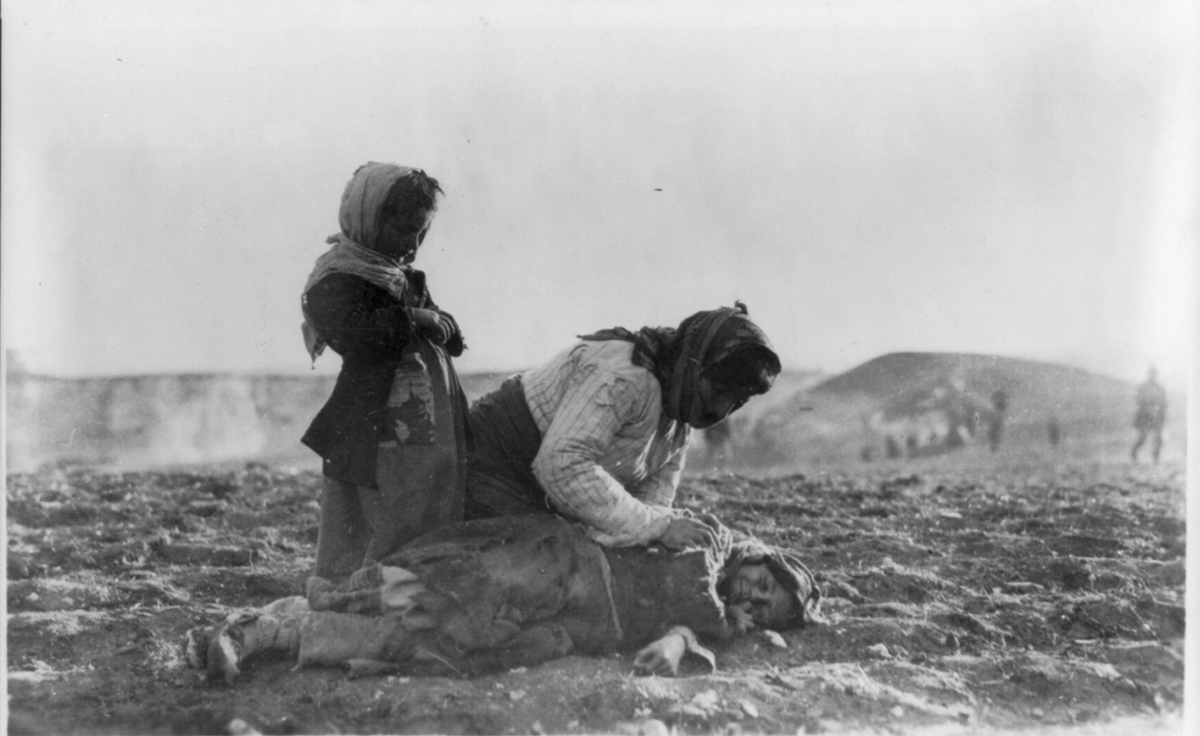 david_c_hevvitt's tweet photo. Welcome to Monday, I'm currently scoring a beautifully made dramatic film, it's based on the traumatic events that took place during the #ArmenianGenocide in 1915. #Filmmaking #indiefilm #SupportIndieFilm https://t.co/ZortELfoLu