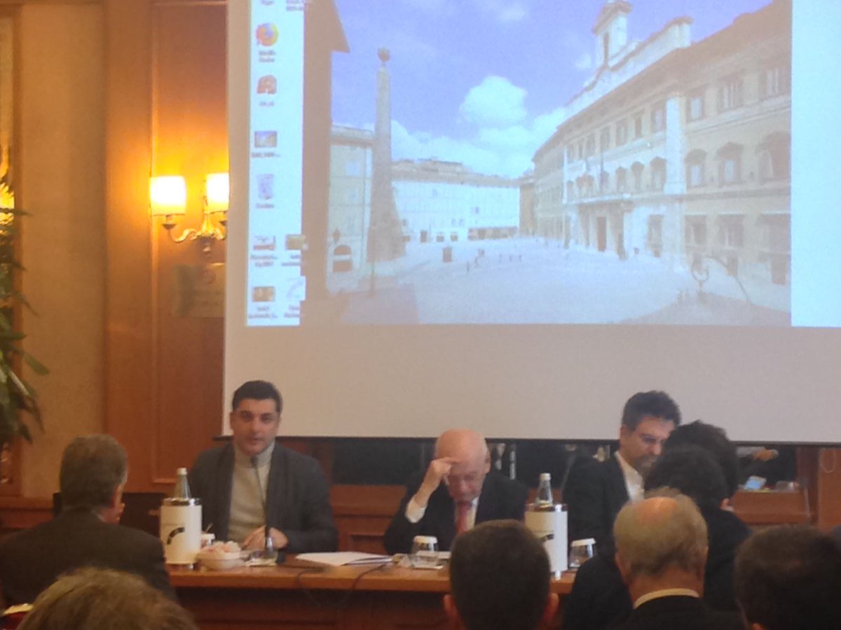 incontro  su energia rinnovabili  compatibilità Amb sicurezza risorse  riduzione costi <a href="/matteorenzi/">Matteo Renzi</a> <a href="/ambiente_pd/">AmbientePD</a>