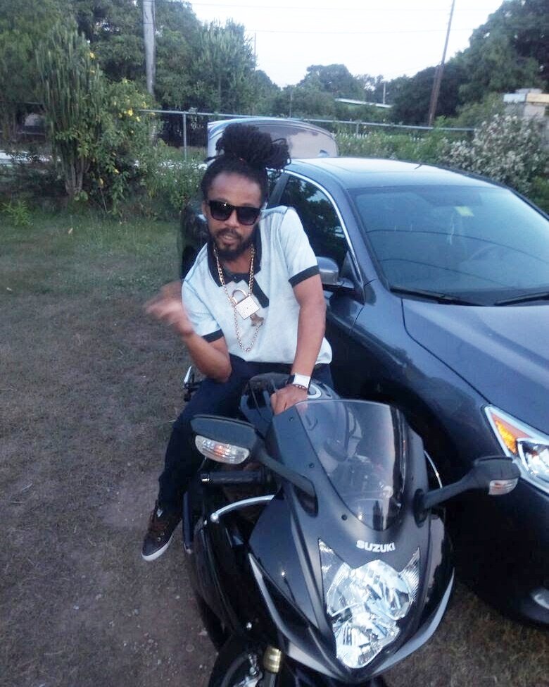 JahvanteC's tweet photo. There is no royal road to anything. One thing at a time, all things in succession. That which grows fast, withers as rapidly. That which grows slowly, endures.
@jahvantecampbellfanpage #teamjahvante #2018goals #exidus #movement #culture #reggaemusic https://t.co/DiOw3bgYbo