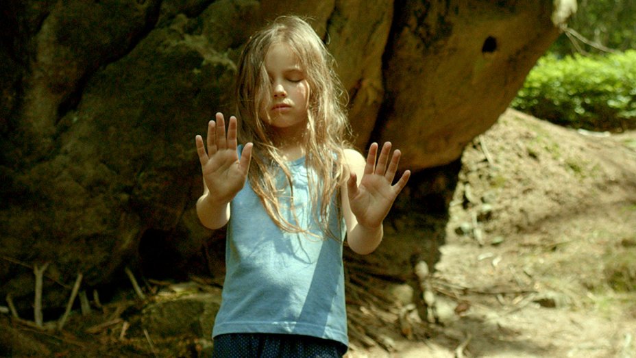THR's tweet photo. 'Tower. A Bright Day' ('Wieza. Jasny dzien'): Film Review | Berlin 2018 https://t.co/OFAV38sEWL https://t.co/Ps0i5KKnlp