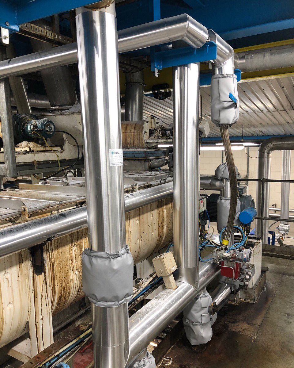 eesenergy's tweet photo. High standard of work as always. Insulated with a plain aluminium finish, removable valve and flange covers made by ourselves 👌 #lagging #insulation #pipework #construction #ees https://t.co/8rEurYT3G4