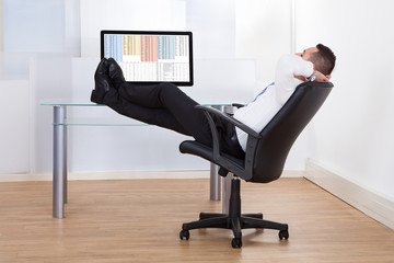 XpressDistrib's tweet photo. Think how great it would be to get your#leaflets designed, printed and distributed by us. All you would have to do is sit back and#relax! Email us to find out more: dean.edwards@expressandstar.co.uk https://t.co/aiB28QbQ3B
