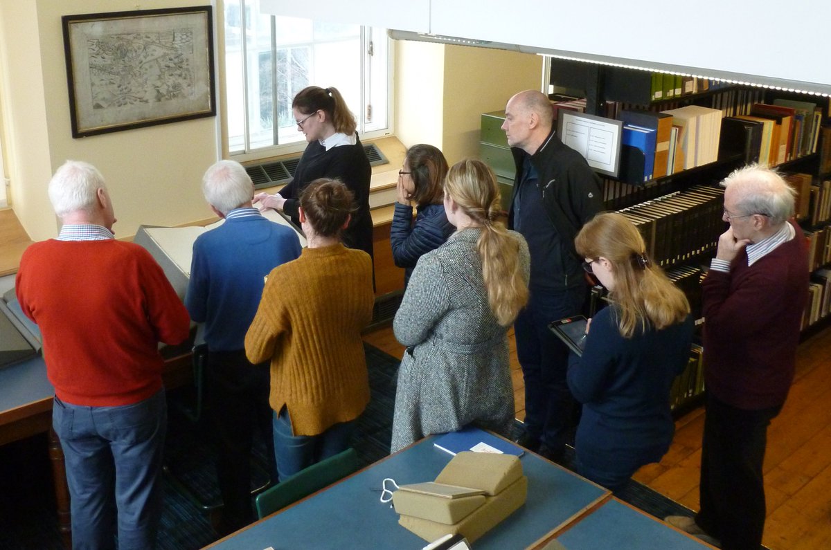 TCDResearchColl's tweet photo. Dr Angela Griffith gave another great @TCDArtHist PG class this morning in the reading room. @tcddublin academics - contact us if you would like to use this facility. https://t.co/Ck3H1XLuUT