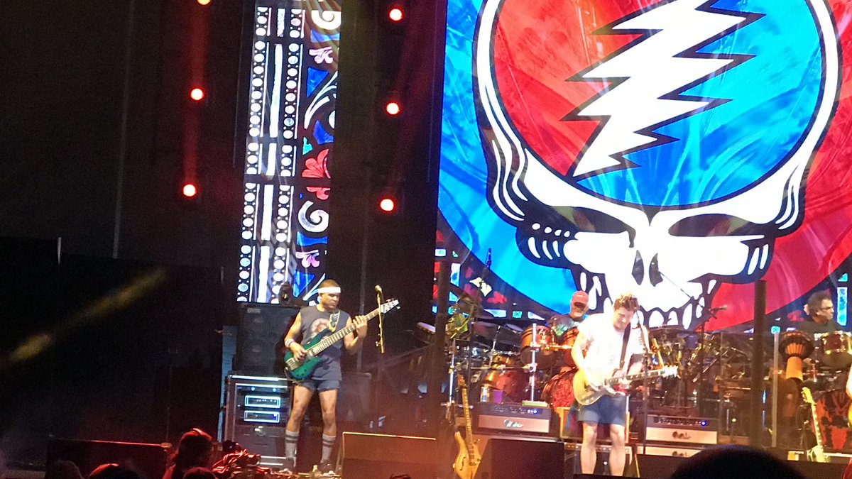 FTRainmakers's tweet photo. I think we all just want to thank @playthesand for a real good time! #PlayingInTheSand @deadandcompany #Gratefuldead #gratefuleveryday #grateful #ThankYou https://t.co/GQHvjU5N0z