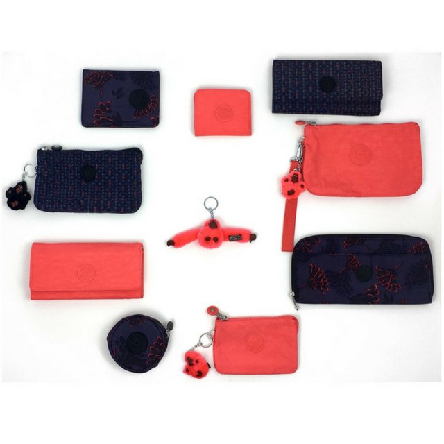 PoshbagsUK's tweet image. 💗 We love the colour combo 🌈

Galaxy Orange &amp;amp; Floral night - mix and match your essentials,your way 💗💗 #kiplinguk #poshbagsuk #essentials #accessories #handbags #purse