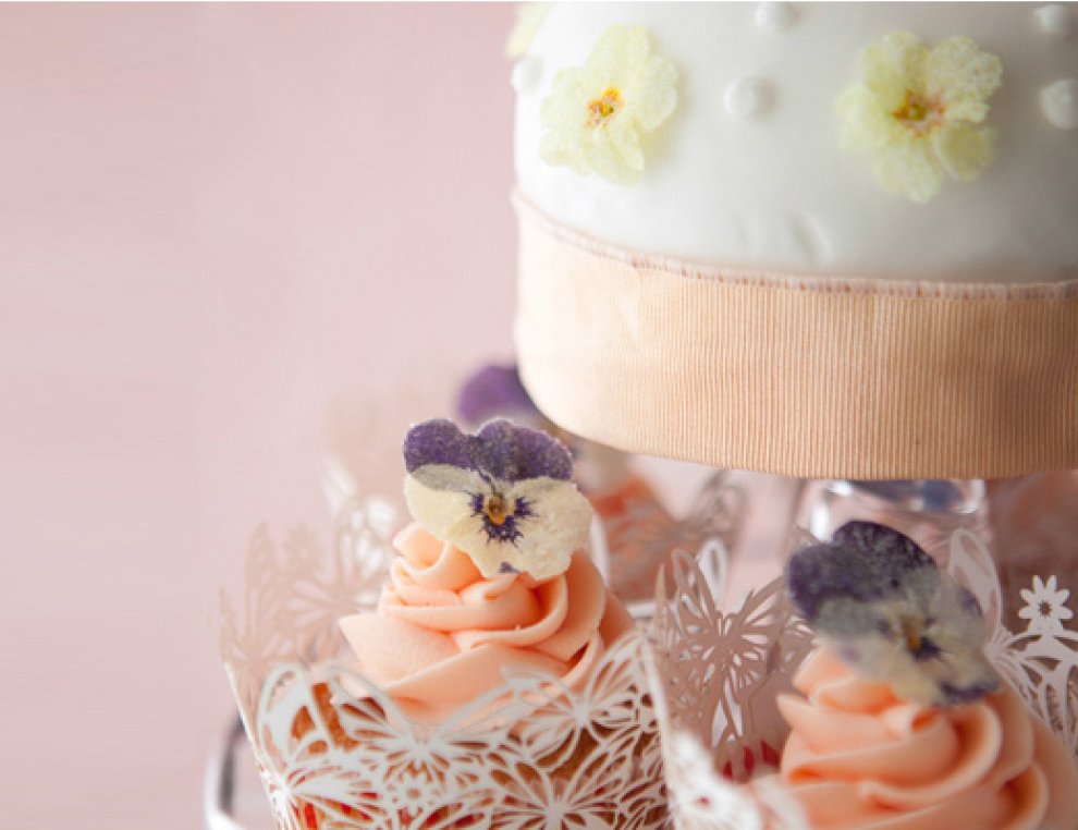 bwydadiodcymru's tweet image. Os ydych chi yn @Gulfood yna dewch draw i stondinau Cymru Wales am lawer o ddanteithion blasus #cacennau #siocledi #bwydadiodcymru